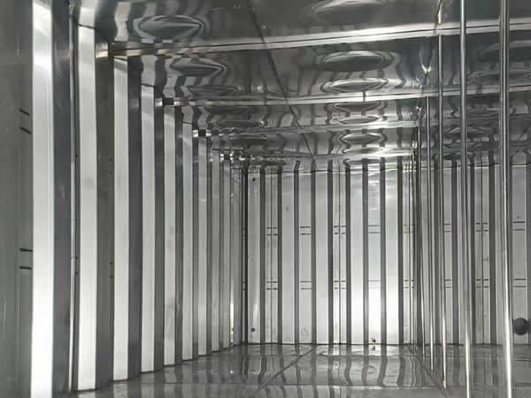 雙弧肋超剛度大模塊抗浮泵站內(nèi)部